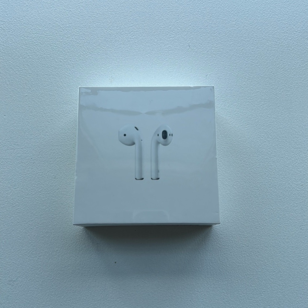 NWT Apple AirPods with Charging Case